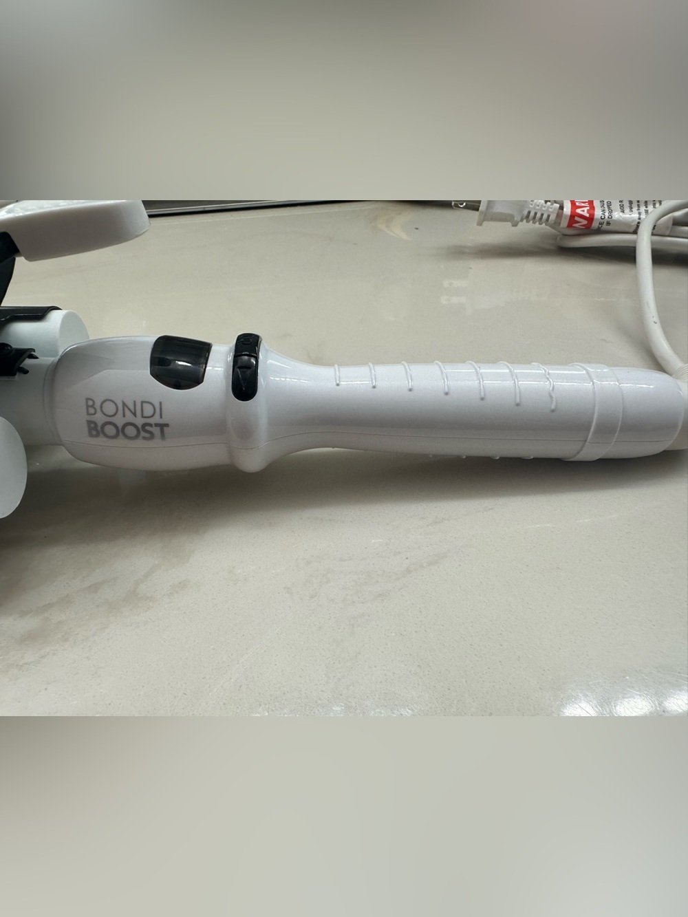 BondiBoost White Curling Iron - Lightweight Women’s Hair Tool